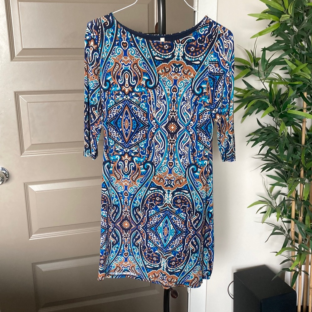 ⭐️paisley patterned shift dress⭐️